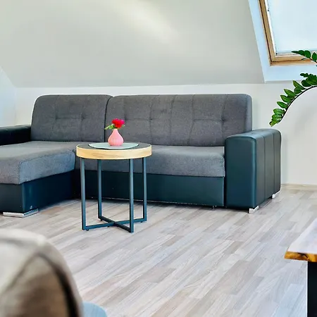 Appartement Grosszuegige 100 M2 Mit Terrasse *